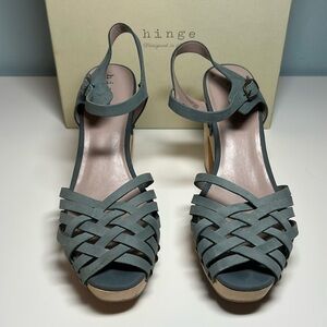 Hinge ‘Parker’ Sandal